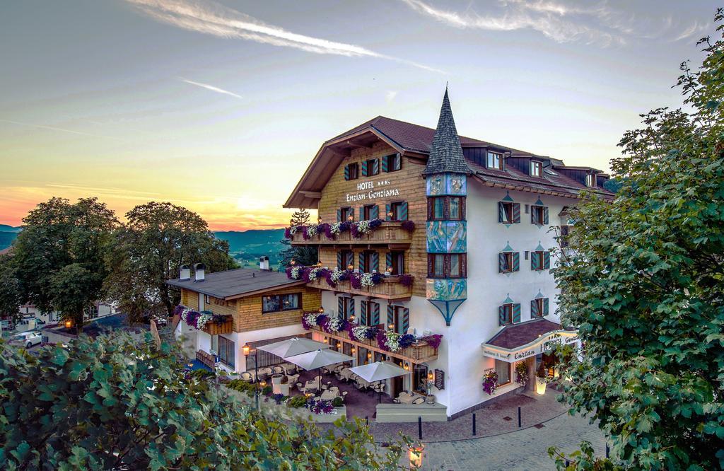 Hotel Enzian Genziana Seis am Schlern Buitenkant foto